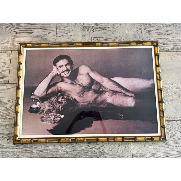 Burt Reynolds Cosmopolitan Centerfold Print - Picture 1 of 5